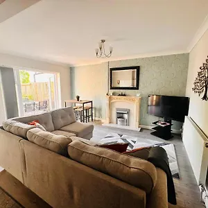 Blissful With 2 Bedrooms Birmingham